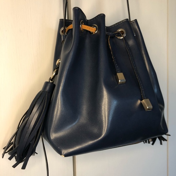 Zara navy bucket bag - Picture 4 of 6